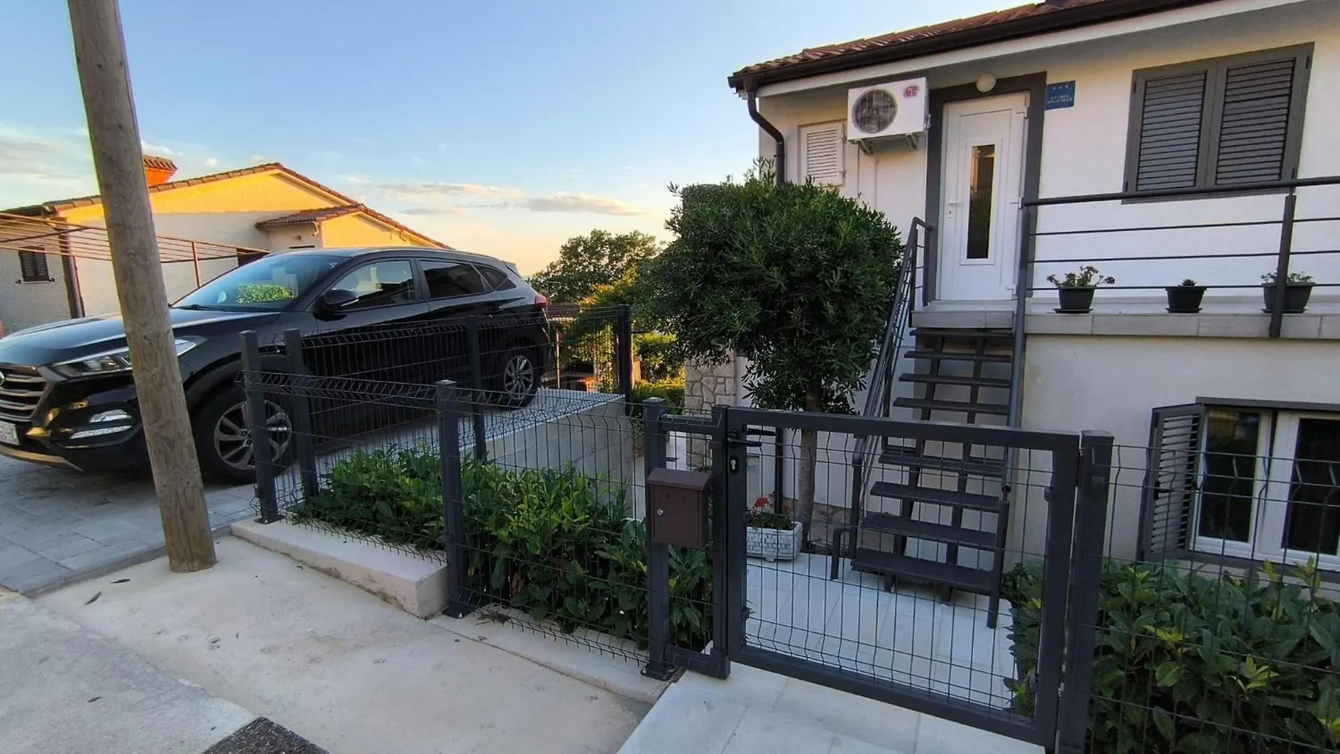 Studio Apartman Maja Njivice 0*,  Croatia