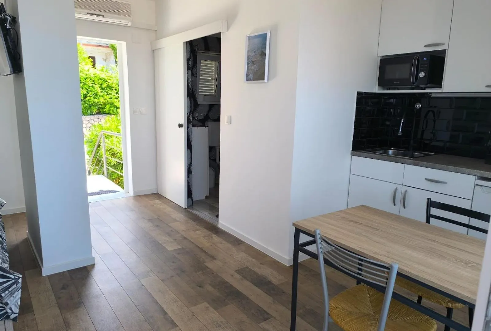 Studio Apartman Maja Njivice Apartmán